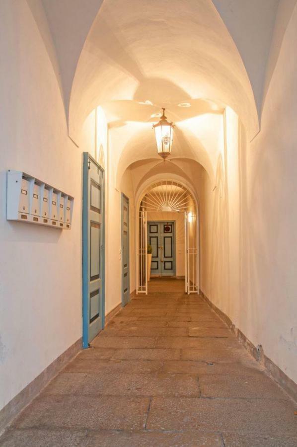 Art Gallery Suite Bergamo Luaran gambar